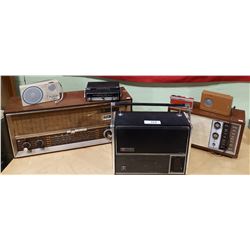 LOT OF 7 VINTAGE RADIOS