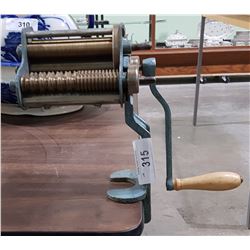 VINTAGE GERMAN BURK DRGM PASTA ROLLER