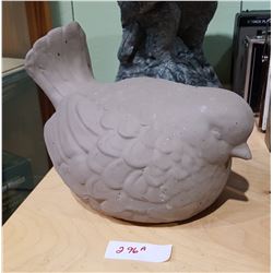HIGHLY DETAILED CONCRETE BIRD STATUE