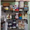 Image 1 : LARGE LOT VINTAGE COLLECTIBLE TINS & CANNISTER SETS