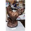 Image 1 : HIGHLY DETAILED CONCRETE ROOSTER STATUE