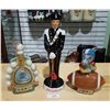 Image 1 : 3 VINTAGE COLLECTIBLE LIQUOR DECANTERS