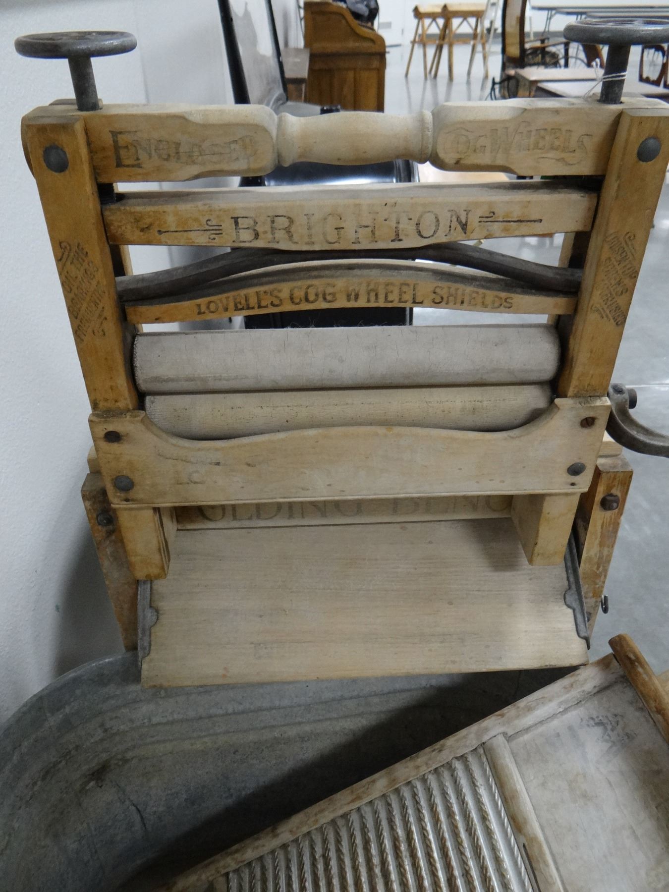 Washboard Ringer Lovell Mfg. Co. double wash tub with ringer and two washboard