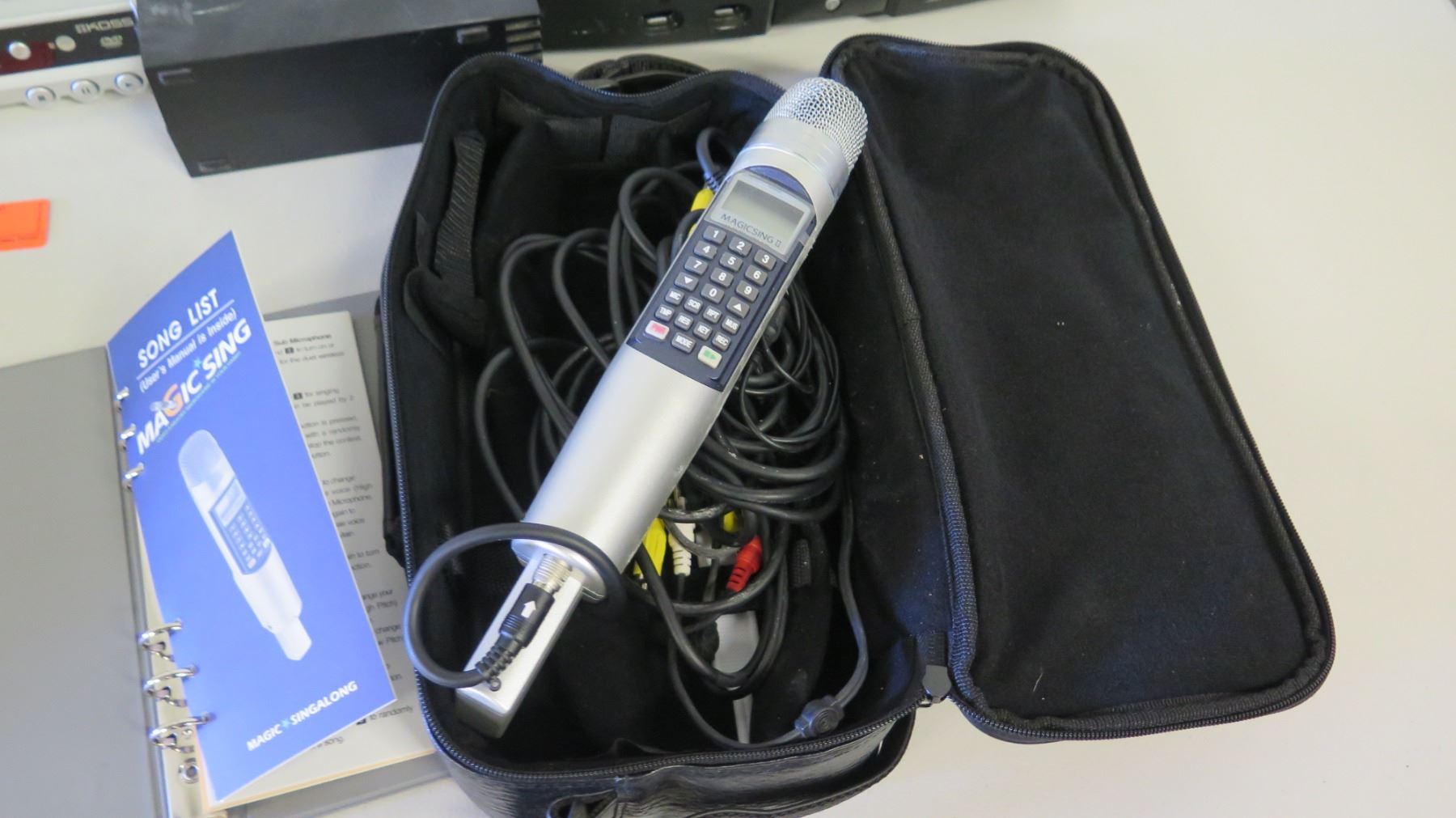 Magic Sing2 Xbox, PlayStation 2, Magic Sing Karaoke Mic, Keyboard, etc. - Oahu Auctions