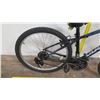 Image 2 : Giant Sedona 7-Speed Shimano Pro Mountain Bike, Black/Blue