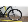 Image 8 : Giant Sedona 7-Speed Shimano Pro Mountain Bike, Black/Blue