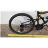 Image 2 : Hyper HPRS 26" Shocker 18-Speed Mountain Bike, Shimano, Black/Red