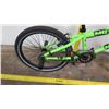 Image 2 : Madd Gear 20" MGone Kids Freestyle BMX Trick Bike, Green