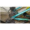 Image 4 : Schwinn  21-Speed Circuit Bike, Shimano Hybrid Women's 700 CL, Teal