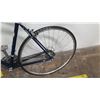 Image 15 : Specialized Sirrus Racing Bike, Direct Drive Serfas Tires, Drk Blue