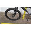 Image 11 : BMX Mongoose 20" Brawler Freestyle Boy's Trick Bike, Black
