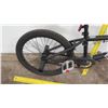 Image 2 : BMX Mongoose 20" Brawler Freestyle Boy's Trick Bike, Black