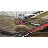 Image 3 : Giant Talon 292 SA Suntour Bike, 100MM XCT Cross Mark, Black Red