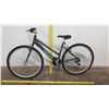 Image 15 : Schwinn Pathway 700 C Women's 18-Speed Bike, Gray/Aqua