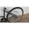 Image 19 : Schwinn Pathway 700 C Women's 18-Speed Bike, Gray/Aqua