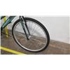 Image 9 : Schwinn Pathway 700 C Women's 18-Speed Bike, Gray/Aqua