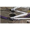 Image 7 : Genesis 26" Whirlwind 21-Speed Mountain Bike,  Gray/White