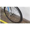 Image 11 : Specialized Tarmac Lightweight Racing Bike, White