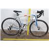 Image 1 : Specialized Tarmac Lightweight Racing Bike, White