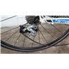Image 5 : Specialized Tarmac Lightweight Racing Bike, White