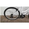 Image 2 : Roadmaster Granite Peak 26" Ladies 18-Speed Mountain Bike, White