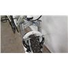 Image 8 : Roadmaster Granite Peak 26" Ladies 18-Speed Mountain Bike, White
