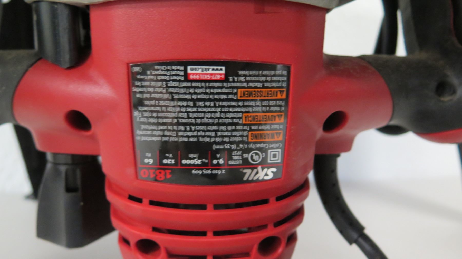 Skil Router Table 4510 w/ Attached Skil 1-3/4 Router Saw