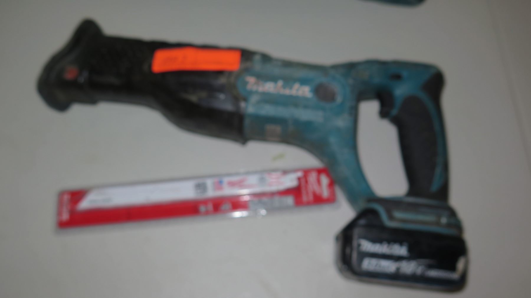 makita 18v sawzall