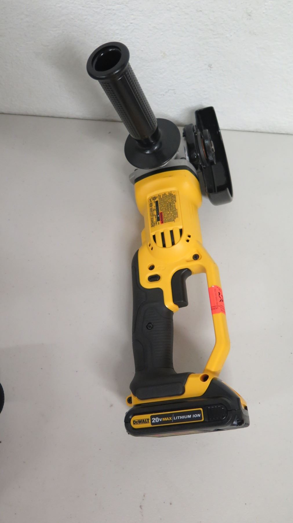 Dewalt DCG413 20v 4-1/2 Grinder w/ DCB205 20V 5.0AH Battery - Walmart Dewalt DCG413 20v 4-1/2 Grinder w/ DCB205 20V 5.0AH Battery - Walmart