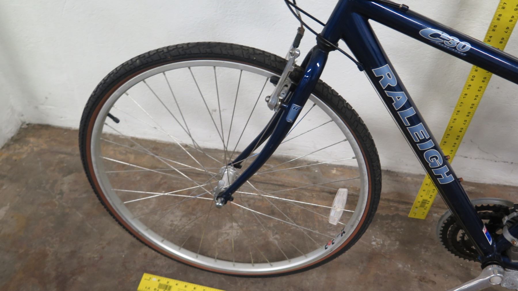 Raleigh C30 Cross Sport Bike w/ Rack, Blue Oahu Auctions