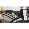 Image 8 : Huffy 26" M Nel Lusso Road Bike w/ Basket & Rack