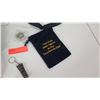 Image 7 : Leather Fanny Pack, Memorabilia, Mini-Computer, Keychain, etc
