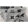 Image 6 : Louis Vuitton Paris Cashmere Scarf - Black/Gray (Looks New)
