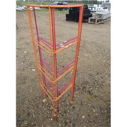 6 METAL COLORED TRELLISES