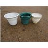 Image 1 : FLOWER POTS QTY 3 18 TO 24"