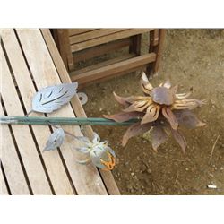 2 GARDEN STAKES SUNFLOWER WIND SPINNERS (2 TIMES BID PRICE)