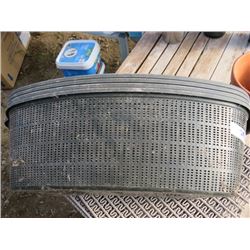 6 TRUNK PROTECTORS, 4 BASKETS, 1 TERRA COTTA POT