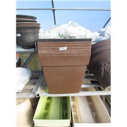 7 SQUARE PLASTIC POTS 15 1/2" (7 TIMES BID PRICE)