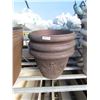 Image 1 : 3 ROUND PLASTIC POTS 14" (3 TIMES BID PRICE)