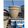 Image 1 : 2 ROUND PLASTIC POTS 14" (2 TIMES THE BID PRICE)