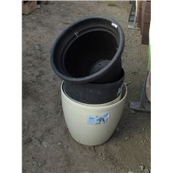 2 ROUND POTS 13.5" 2 ROUND POTS 15" (4 TIMES BID PRICE)