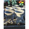 Image 1 : 4 18" FLOWER POTS, PLASTIC (4 TIMES BID PRICE)
