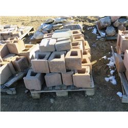 PALLET OF LANDSCAPING BRICK