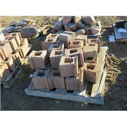 PALLET OF LANDSCAPING BRICK