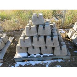 PALLET OF CINDER BLOCK POST SUPPORTS