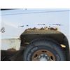 Image 7 : 2001 CHEV SILVERADO 4X4 2500 SERIES C/W 8' DUMP BOX W/ELECTRIC HOIST