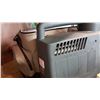 Image 4 : COLEMAN HOT WATER ON DEMAND PROPANE POWERED SYSTEM WITH CARRY BAG