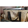 Image 5 : COLEMAN HOT WATER ON DEMAND PROPANE POWERED SYSTEM WITH CARRY BAG