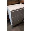 Image 2 : 4 DRAWER CHEST WITH ELECTRICAL MISC