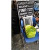 Image 1 : 2 STACKING CHAIRS MIRROR 2 METAL BASKETS AND FABRIC SIGN